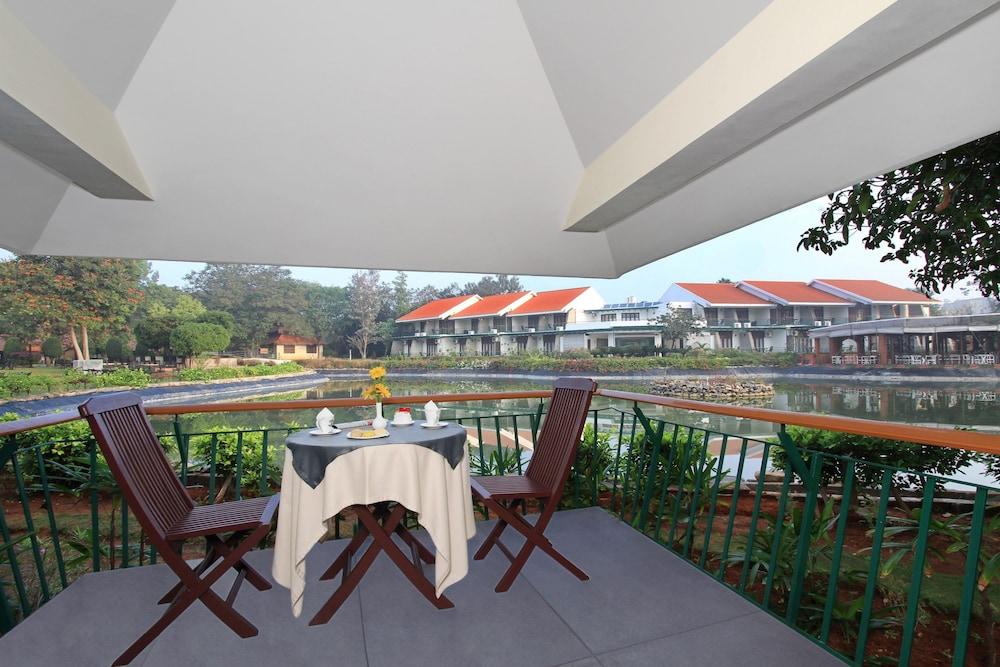 Silent Shores Resort & Spa Mysuru Zewnętrze zdjęcie
